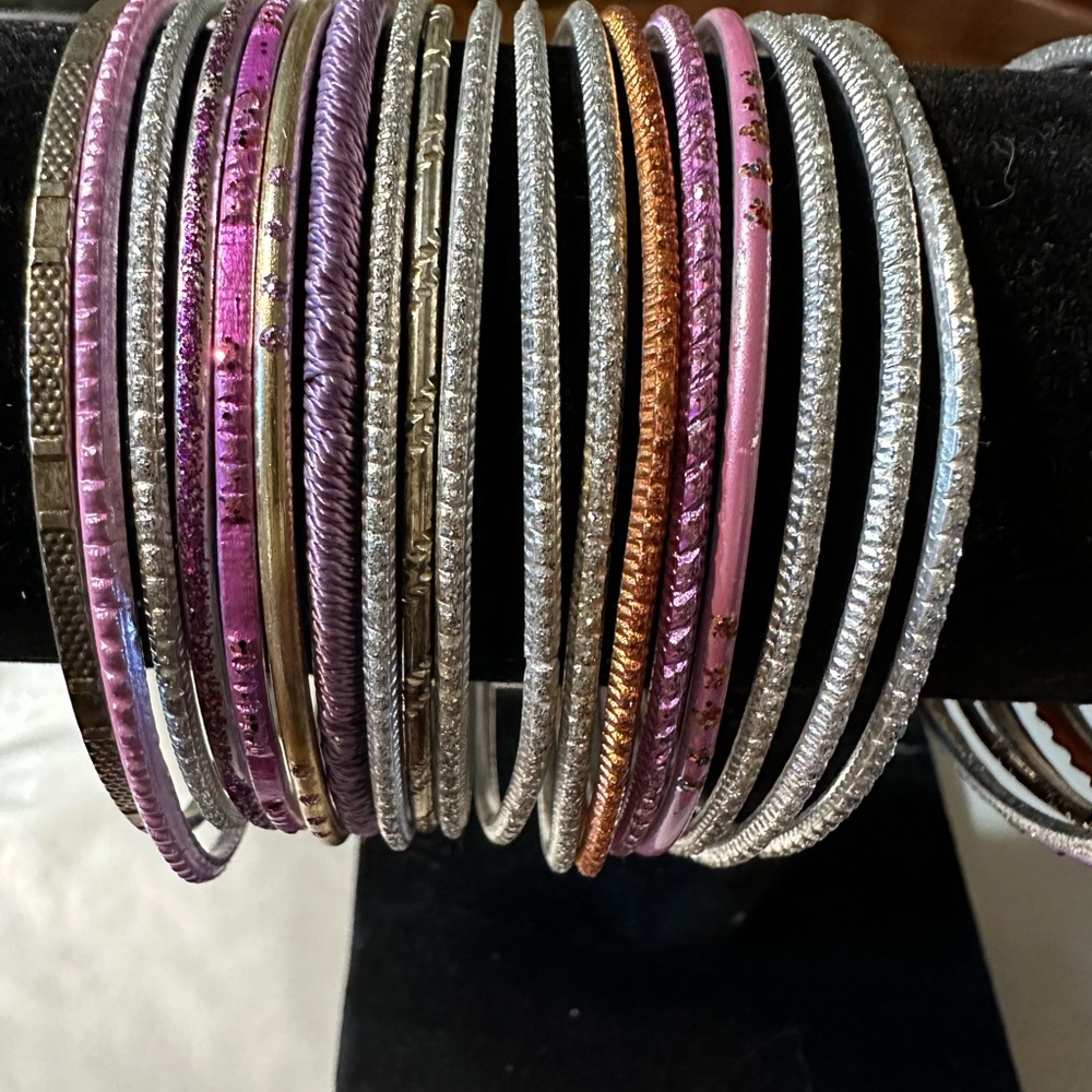 💎Bangle Bracelets💎 - Picture 4 of 4